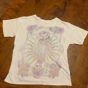 sun/moon/floral aeropostale T-shirt